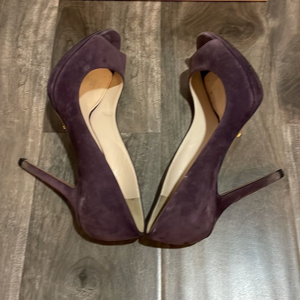 Prada Heels - Picture 5 of 10